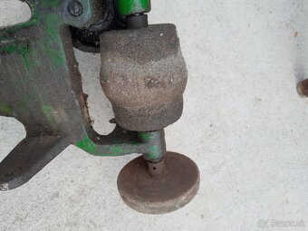 Predám starú ručnú brúsku - 3