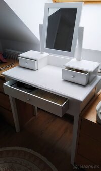 Kozmetický stolík so zrkadlom - 3