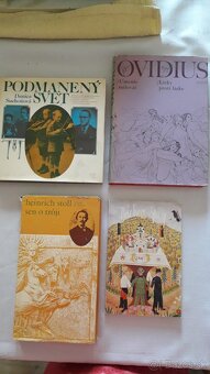 knihy - 3