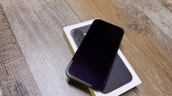 Vymenim iPhone 16 256gb - Alza - 100% bateria - 16 cyklov - 3