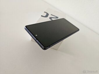Samsung Galaxy S20 FE - 3