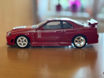 Nissan Skyline 1:18 Autoart R-tune - 3