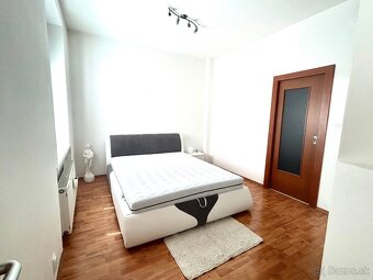 Prenájom tichého 2-izbového bytu v Starom meste, Vodná ul. - 3