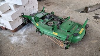 John Deere žacie zariadenie - 3