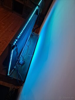 TV 55" Samsung UE55TU7172 + soundbar Samsung HW-T430 + Gove - 3