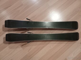 Predám detskú lyžiarsku výstroj lyže 80cm - 3