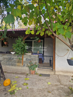 (F156-12-REMAE)Dva rodinné domy na jednom pozemku Tomášikovo - 3