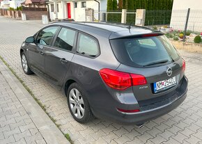 Opel Astra Sports Tourer 1.4 Combi - 3