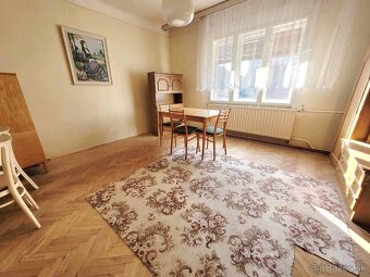 Tehlový rodinný dom s garážou v obci Salka. - 3