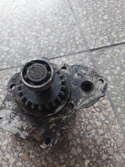 Príruba hydraulického čerpadla prevodovky multicar - 3