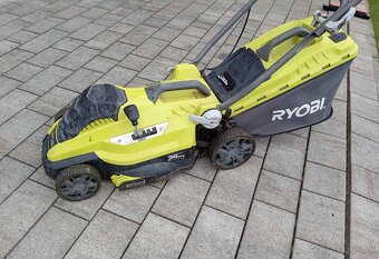 Predam elektricku kosacku RYOBI - 3