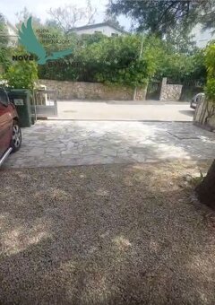 Apartmán s dvorom len 80m od mora na ostrove Vir v Chorvátsk - 3