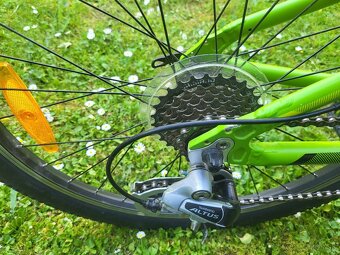 Detský bicykel Scott Scale JR24 s prilbou - 3