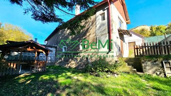 ZNÍŽENÁ CENA - RODINNÝ DOM S GARÁŽOU A ALTÁNKOM, TISOVEC - E - 3