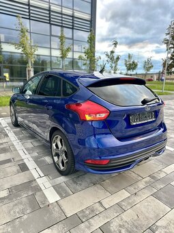 Ford Focus 2.0 ST - 3