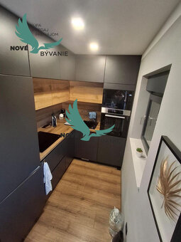 Exkluzívne zariadená novostavba domu s výhľadom na more v Ch - 3