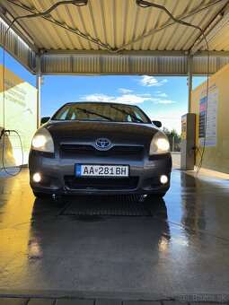 Toyota Corolla Verso Kombi - 3