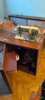 Šijací stroj LADA - 3