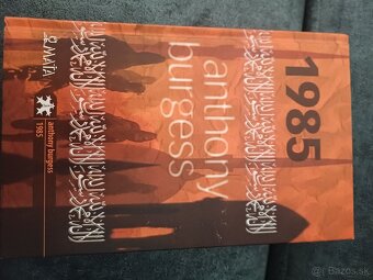 Pravnicke ucebnice + beletria - 3