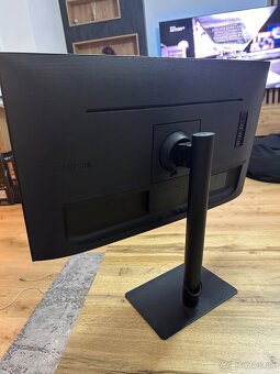 Samsung ViewFinity S6 S27A600NWU - 3