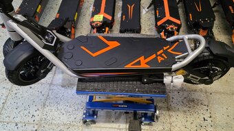 Elektrická kolobežka Kukirin A1 800W - 3