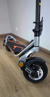 Elektrická kolobežka Kukirin A1 800W - 3