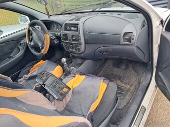 Rozpredám na náhradné diely fiat bravo - 3