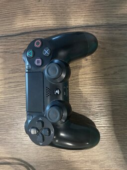 PS4 PRO 1TB - 3