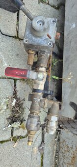 Pneumaticky prizdvih,zdvihak,noznicovy,Corghi - 3