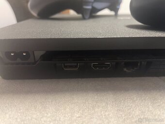 Playstation 4 Slim 500Gb s mechanikou + 2 ovládače + hry - 3