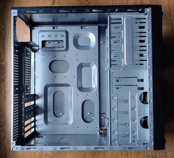 ✔️ skrinka Xtron - 3