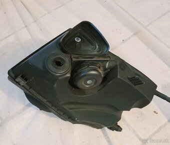 Airbox audi a6 c6 3.0 tdi - 3