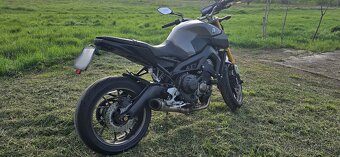 Yamaha MT 09 (2015) - 3