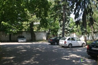Parkovanie v centre Nitry bez hľadania .miesta na zaparkovan - 3