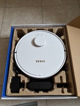 Roboticky vysavač tesla iq 550 - 3