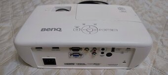 PROJEKTOR - 3