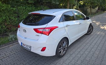 Hyundai i30 1,6 GDI, AT7, 99 kw, benzín - 3