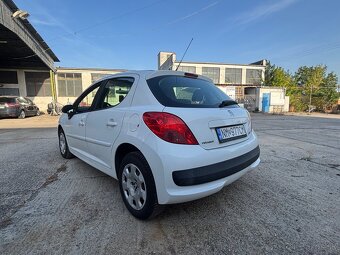 Peugeot 207 - 3