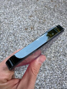 IPhone 13 Pro - baterie 100% - 3