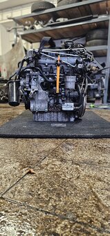 Holomotor 1.9 tdi 77kw Volkswagen koncern - 3