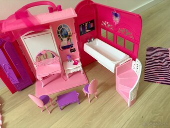 Prenosný BARBIE DOM - 3