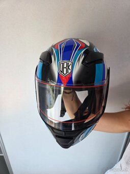 Predám motorkarskú prilbu - 3