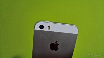 Apple iPhone SE - nálezový stav - 3