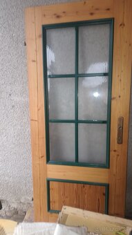 Predám dvere z masívu smrek - 3