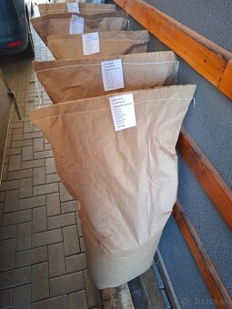 Predám zmesku pre nosnice sliepky 40kg - 3