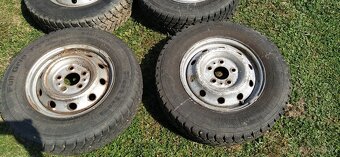 Zimne pneumatiky s diskami 205 75/R16 C - 3