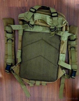 Turistický 30l ruksak Cattara - 3