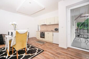 ALL INCLUSIVE I VEĹKOMETRÁŹNY 1,5 IZBOVÝ BYT S BALKÓNOM NA P - 3