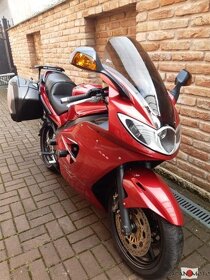 Motocykel Triumph Sprint ST ABS - 3