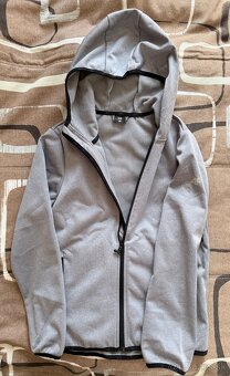 Prechodné bundy 15€ - 3